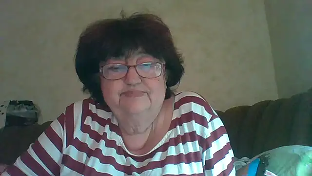 Snapshot of MilaSky5303 chatting on October 9, 1:48 pm MilaSky5303 online show from October 9, 1:48 pm