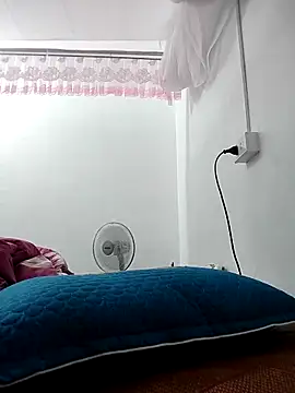 Snapshot of Mainay0033 chatting on October 12, 3:47 pm Mainay0033 online show from October 12, 3:47 pm