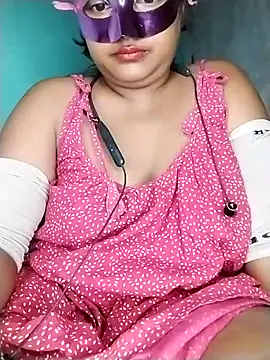 mimi87hoty online show from March 19, 6:45 pm