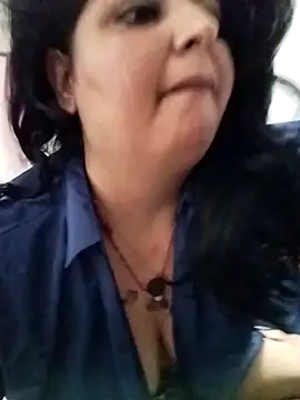 Snapshot of Jann_Riya333 chatting on October 17, 2:04 am Jann Riya333 online show from October 17, 2:04 am
