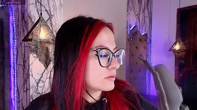 Zami Escobar of online show from March 10, 5:06 pm