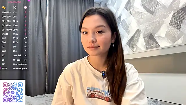 KiraVelvet online show from October 29, 8:29 am