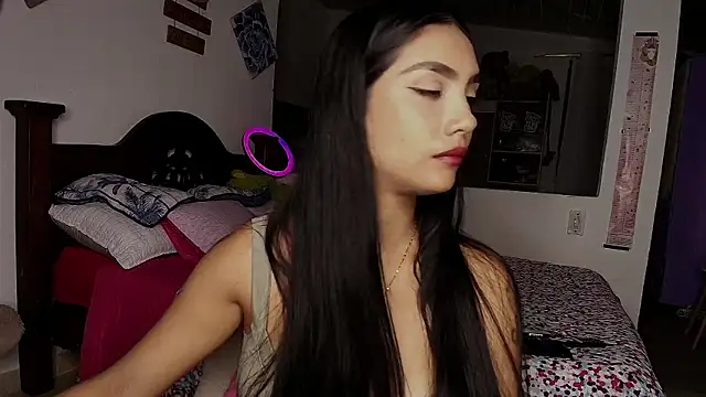 Snapshot of mia_yireth chatting on September 18, 12:31 am mia yireth online show from September 18, 12:31 am