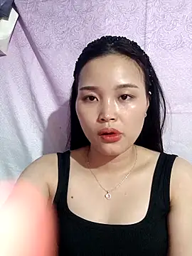 Lili lovely online show from October 26, 8:21 am