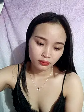 Snapshot of Lili_lovely chatting on October 20, 3:20 am Lili lovely online show from October 20, 3:20 am