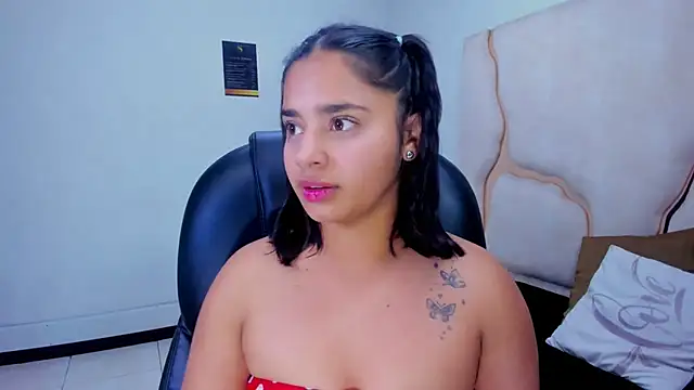 ScarletDoll online show from November 11, 8:11 am