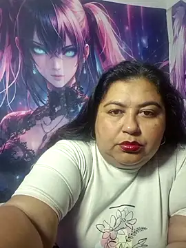 curvy diva  online show from April 4, 9:41 am