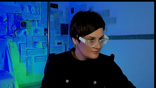 LauraDavidsons online show from October 5, 4:01 pm