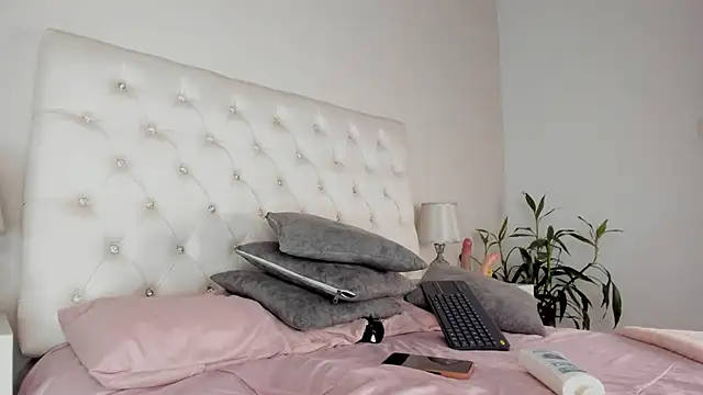 Viictoriia Lopez online show from September 9, 4:23 am