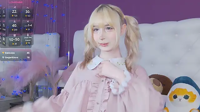 cutetomie online show from April 7, 9:28 pm