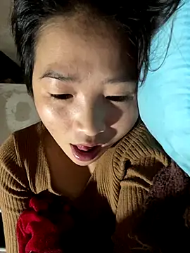 LiLy-0477 online show from November 15, 4:41 pm