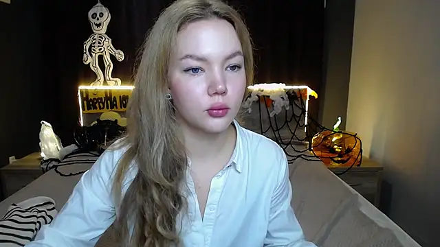 StellaLight online show from October 31, 7:12 am