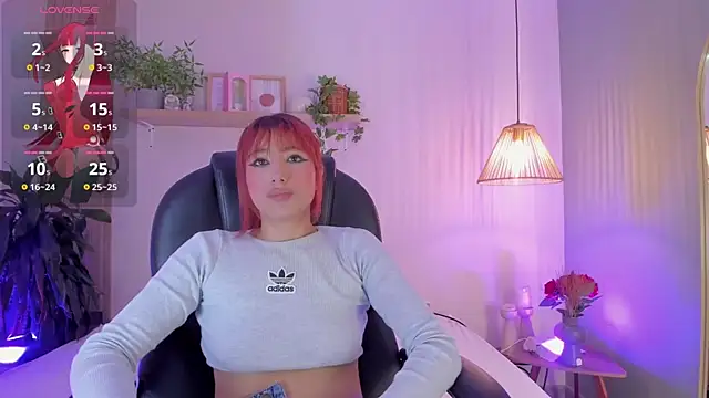 Cristalfoxy  online show from February 20, 8:09 pm