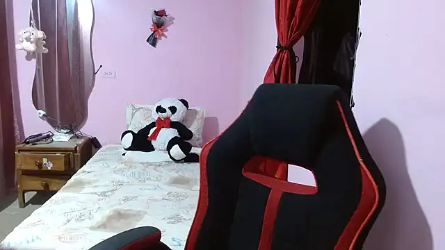 ScarlethG online show from October 8, 4:17 am