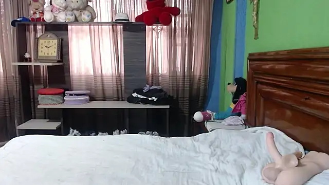  Charlize theron  online show from September 29, 10:04 pm