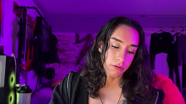 xoFrankie online show from November 26, 3:40 am