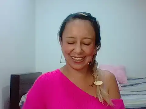 leah susman online show from October 31, 2:24 am