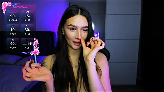 Veronica Larsson online show from November 24, 7:38 pm