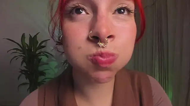 Snapshot of bri_von_dhara__ chatting on October 15, 4:42 pm bri von dhara online show from October 15, 4:42 pm