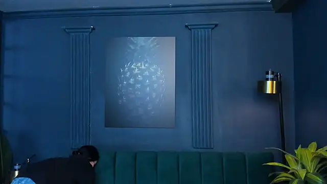 Snapshot of aliceandsia chatting on October 11, 4:17 am aliceandsia online show from October 11, 4:17 am