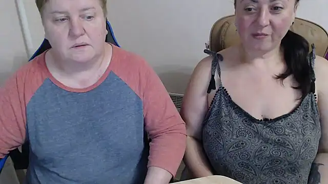 Bertie Adeline online show from November 30, 9:19 pm