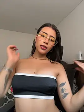 CatadeLuca online show from April 11, 3:48 pm