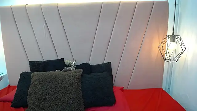 miss m1a online show from September 16, 1:57 am