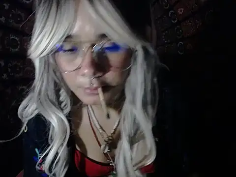 Delliriummm online show from March 15, 6:26 am