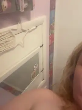 imawhorenslut19 online show from April 11, 7:45 am