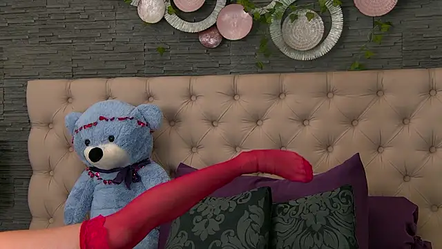 VannyFoxx online show from March 4, 3:07 pm