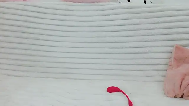 Emmahahaha17 online show from February 4, 5:05 pm