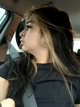 BrunetteBrat-xo online show from October 28, 6:52 am