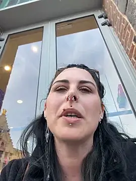 LadyNocturne online show from April 25, 1:41 pm