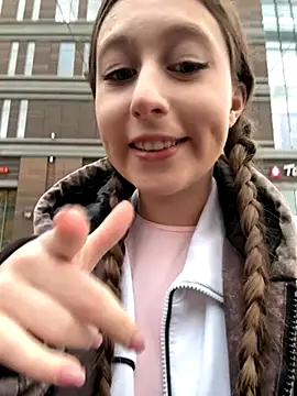 FroggyAnna online show from November 5, 12:54 pm