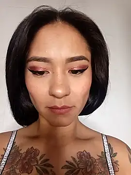 Liahdiaz  online show from January 15, 2:12 pm