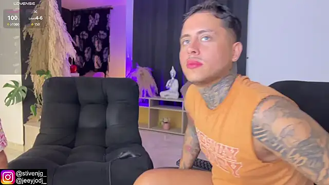 tattoguys cums online show from October 22, 2:49 am