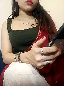 TheSassyGirl7 online show from February 13, 6:42 pm