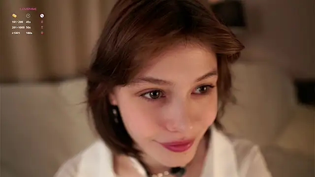 Snapshot of LurleneRamo chatting on October 18, 1:30 am LurleneRamo online show from October 18, 1:30 am