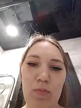 AlisaWyn online show from April 5, 3:38 am