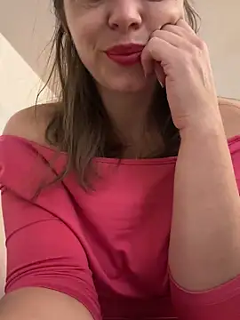 Snapshot of ladywithbigass chatting on October 10, 5:56 am ladywithbigass online show from October 10, 5:56 am