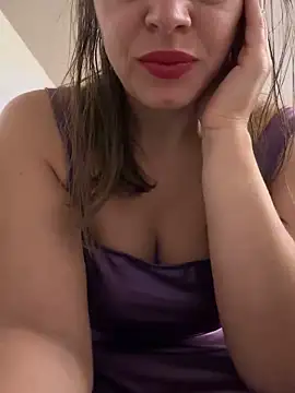 Snapshot of ladywithbigass chatting on October 6, 4:51 am ladywithbigass online show from October 6, 4:51 am
