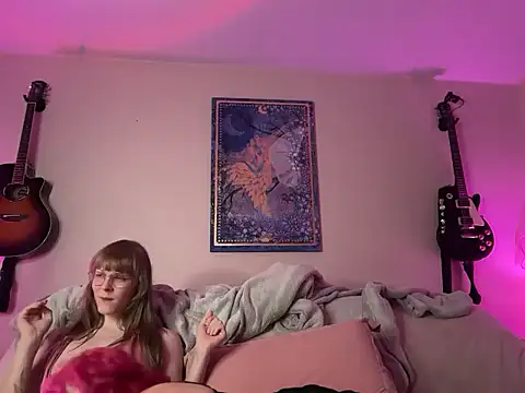 leiamegan online show from September 16, 1:13 am