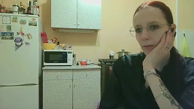 Lucy Divine online show from November 20, 10:44 pm