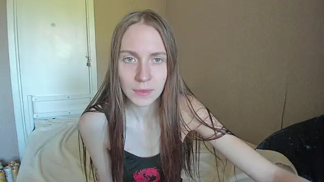 Snapshot of Kelly_Gerzikaa chatting on October 1, 7:13 am Kelly Gerzikaa online show from October 1, 7:13 am