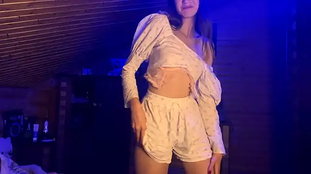 Shyselly online show from September 19, 8:19 pm