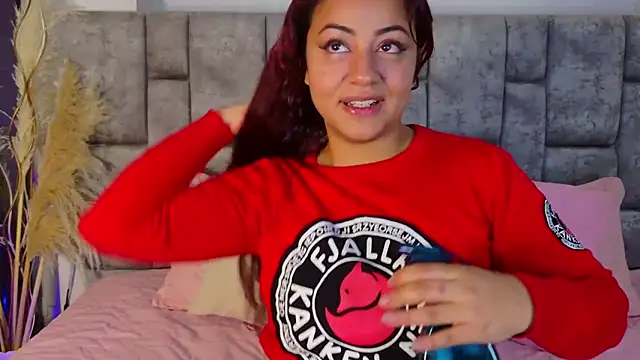 DaniniAnderson online show from March 9, 4:26 am