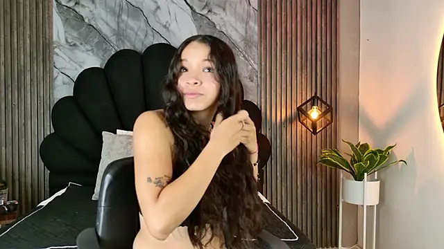 Snapshot of AlahyaPalmerR chatting on October 9, 2:48 am AlahyaPalmerR online show from October 9, 2:48 am