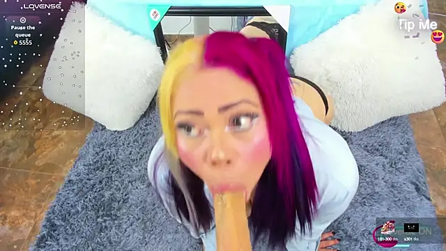 Snapshot of EimmyCruz_mc chatting on September 18, 8:18 pm EimmyCruz mc online show from September 18, 8:18 pm