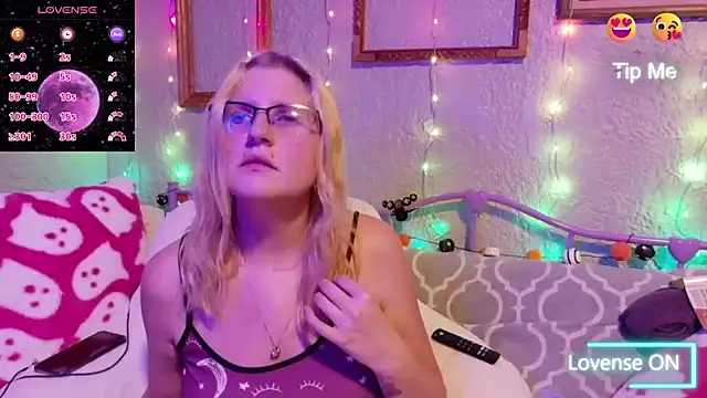 samanthamalichite online show from September 15, 1:03 am