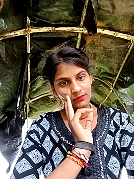 Snapshot of Jyoti_thakurr chatting on September 11, 6:36 am Jyoti thakurr online show from September 11, 6:36 am